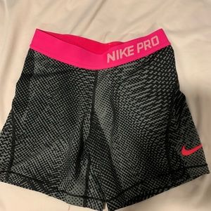 Nike pro shorts 3”